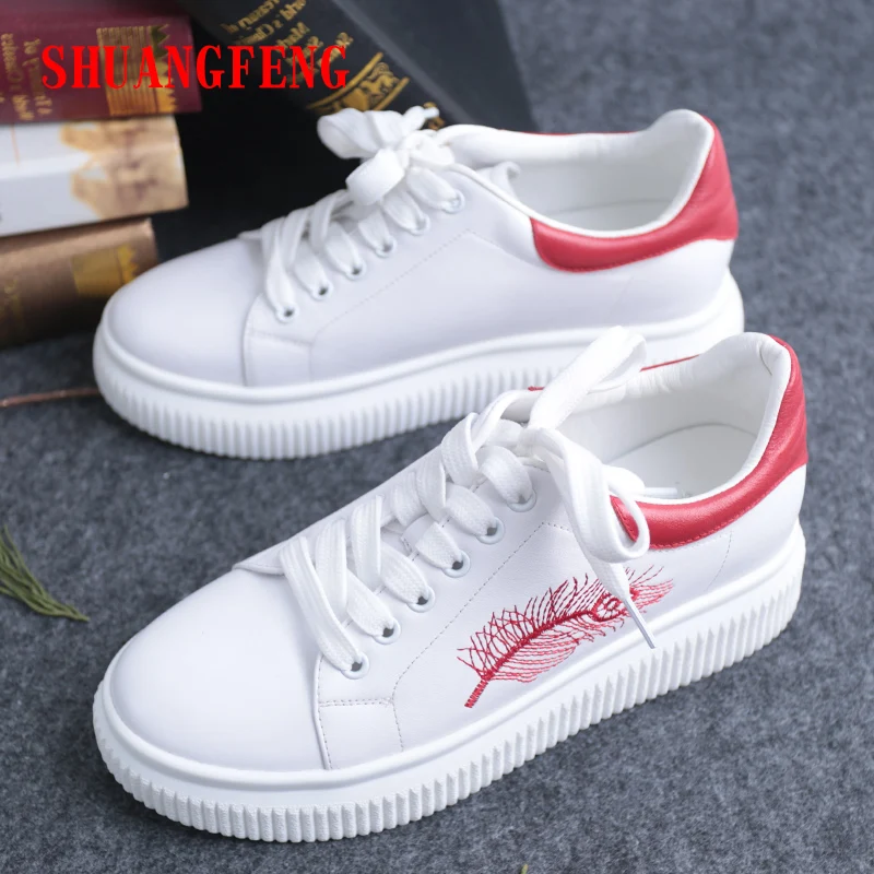 2018 New Spring Summer Lace up White Shoes Women Flat Genuine Leather Shoes Female White Board Shoes Casual Platform Sneakers цена 2018 New Spring Summer Lace up White Shoes Women Flat Genuine Leather Shoes Female White Board Shoes Casual Platform Sneakers цены онлайн