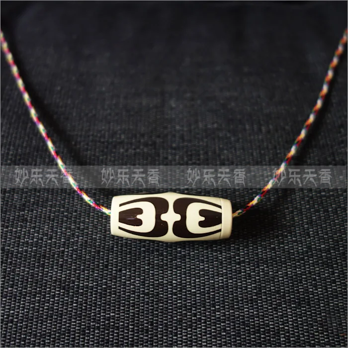 

Tibet Buddhism Gawu box,Tibet ancient dZi pattern, Tibet Style Necklace very delicate pendant. No fade discoloration