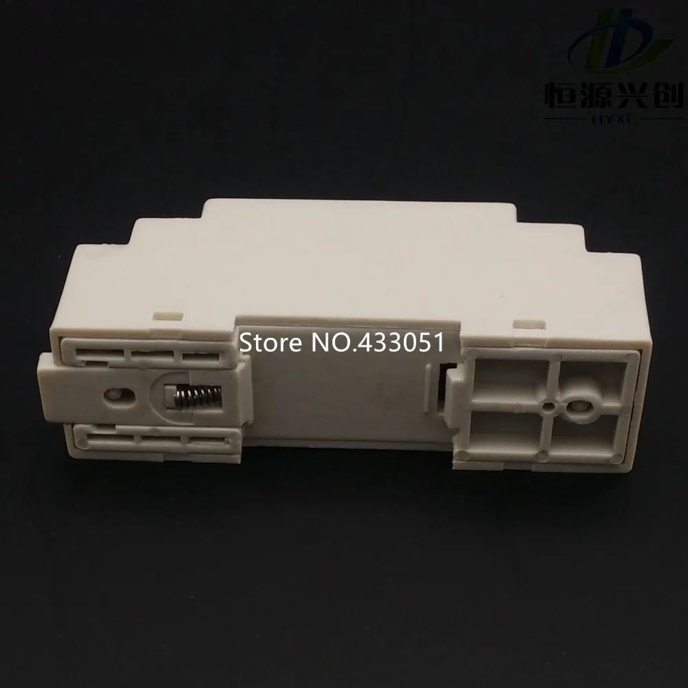 RTD PT100  PT1000 Din rail temperature transmitter. Output signals 4-20 mA / 0 ~ 5 V / 0 ~ 10 V