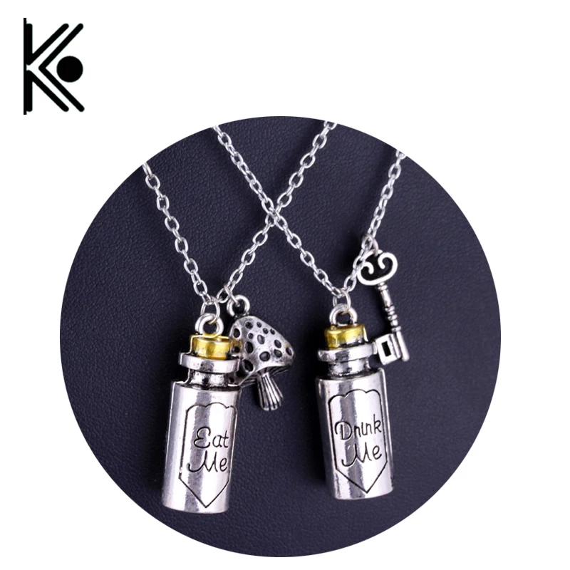 

free shipping Alice in Wonderland Necklace Fashion Pendant Necklaces Eat Me Drank Me Christmas Gift Bottle Key Mushroom