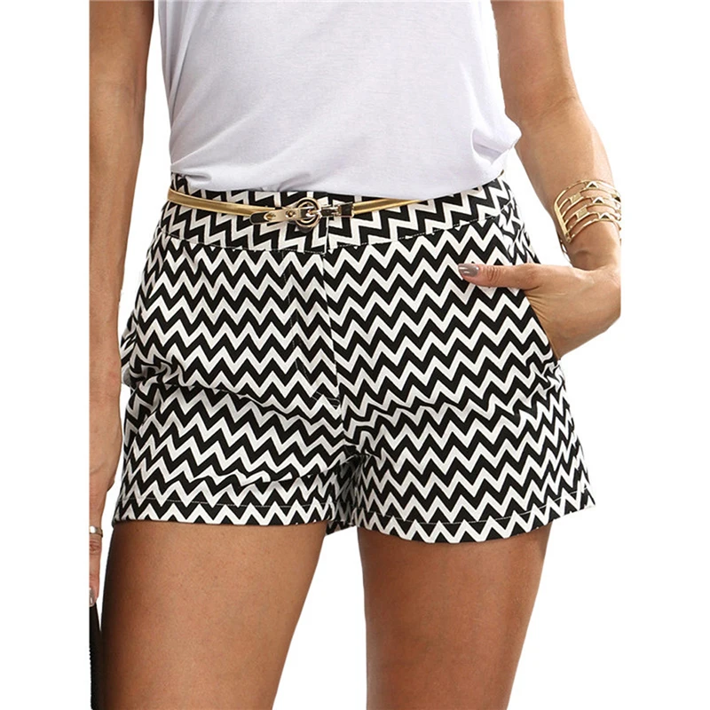 

Dropshipping New Fashion Plaid Shorts Woman Shorts Summer Black and White Mid Waist Casual Pocket Straight Shorts Hot Sale