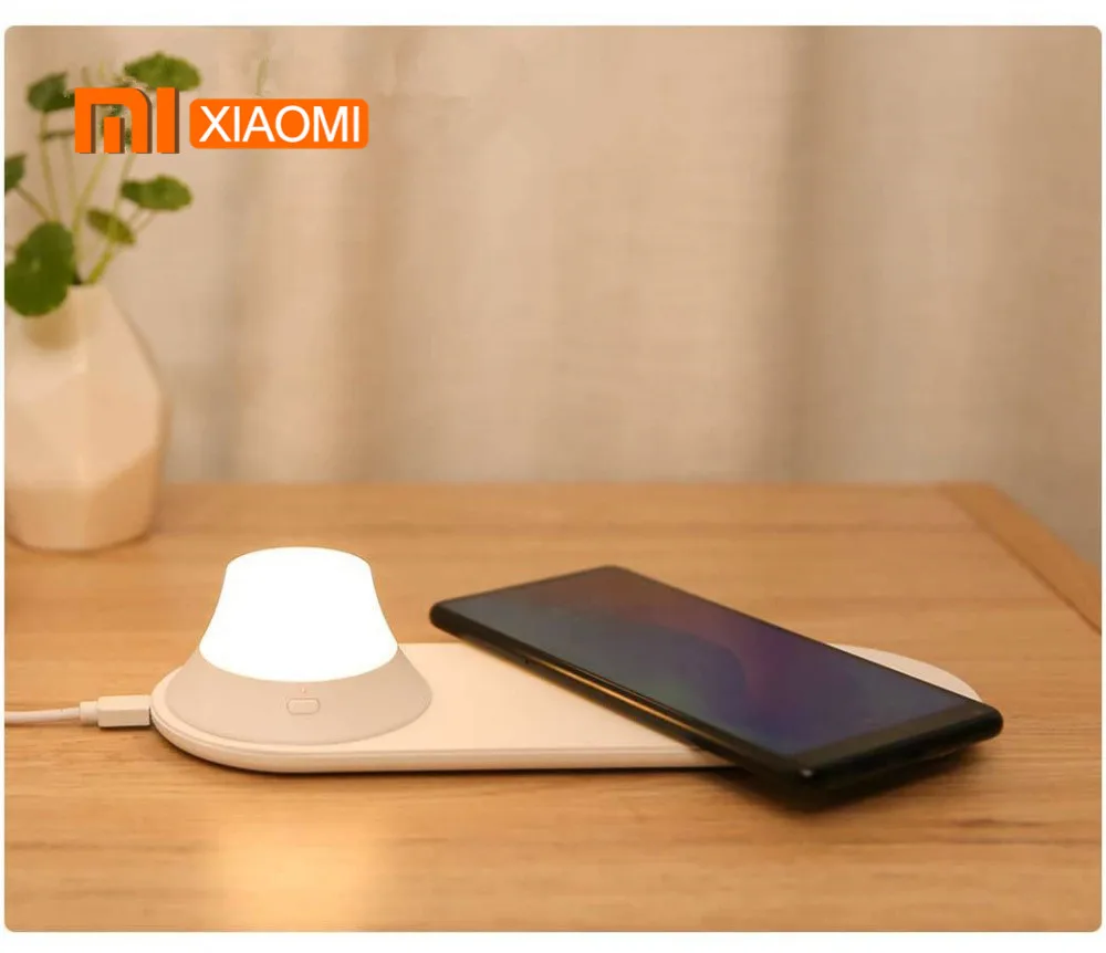 

Xiaomi Yeelight Wireless Charger with LED Night Light Magnetic Attraction Fast Charging For iphone Samsung Huawei Xiaomi Phones