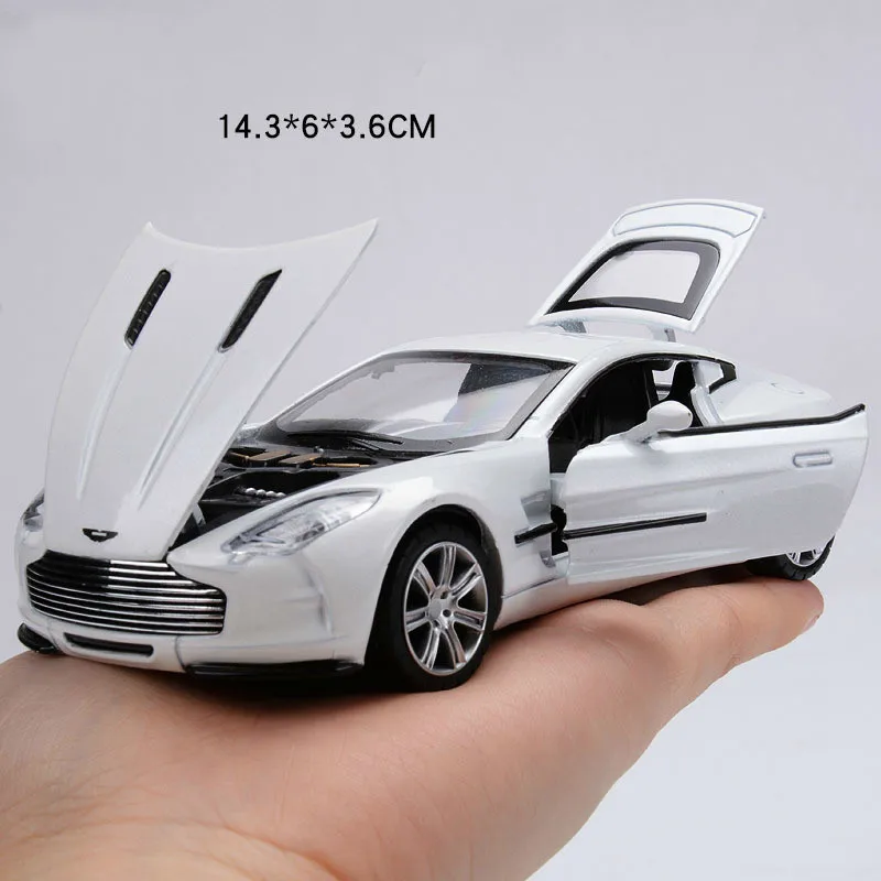 

1:32 United Kingdom Martin Super Sports Car Metal Model 53100 4 Doors Can Be Opened Alloy Toy Cars For Boy Gifts Collections