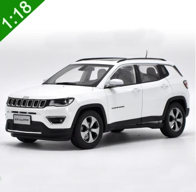 Новинка 1:18 литье под давлением модель для Jeep Compass белый внедорожник Игрушечная машина из сплава Коллекция Подарки - Цвет: Белый