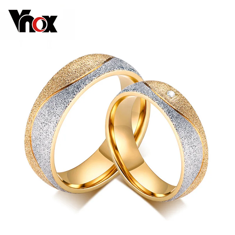 Vnox couple engagement ring for women men sand blasted gold color stainless steel CZ wedding rings Personalized jewelry