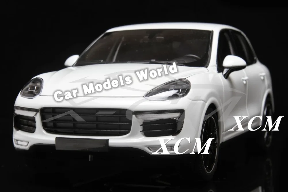

Diecast Car Model for Minichamps Cayenne Turbo S 2014 1:18 (White) + SMALL GIFT!!!!!!!!