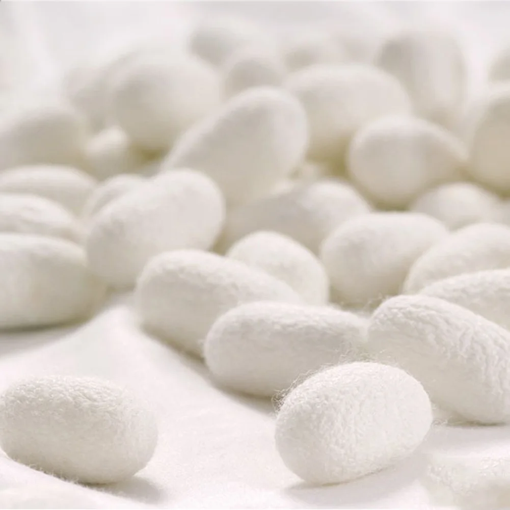 

12pcs Silkworm Balls Purifying Whitening Exfoliating Scrub Blackhead Make Up Remover Natural Silk Cocoons Facial Skin Care