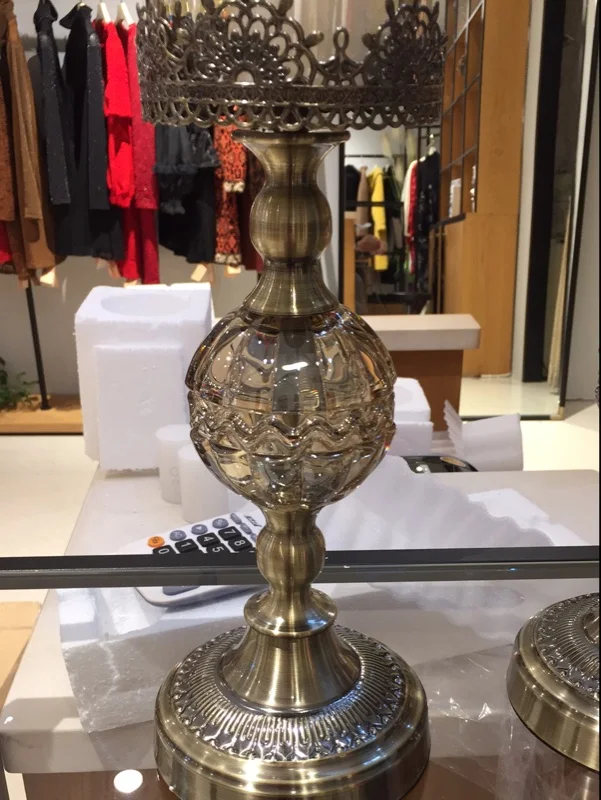 Винтаж Home Decor Романтический Свадебные украшения Подсвечники белый подсвечники Tall Стекло подсвечники Изделия из металла