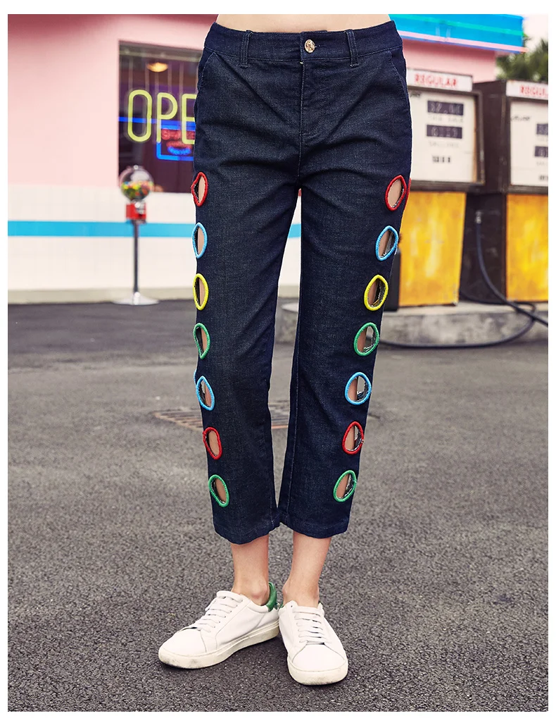 Biutefou брендовые летние женские выдалбливают Вышивка прямые джинсы модные рваные джинсовые Штаны высокого качества