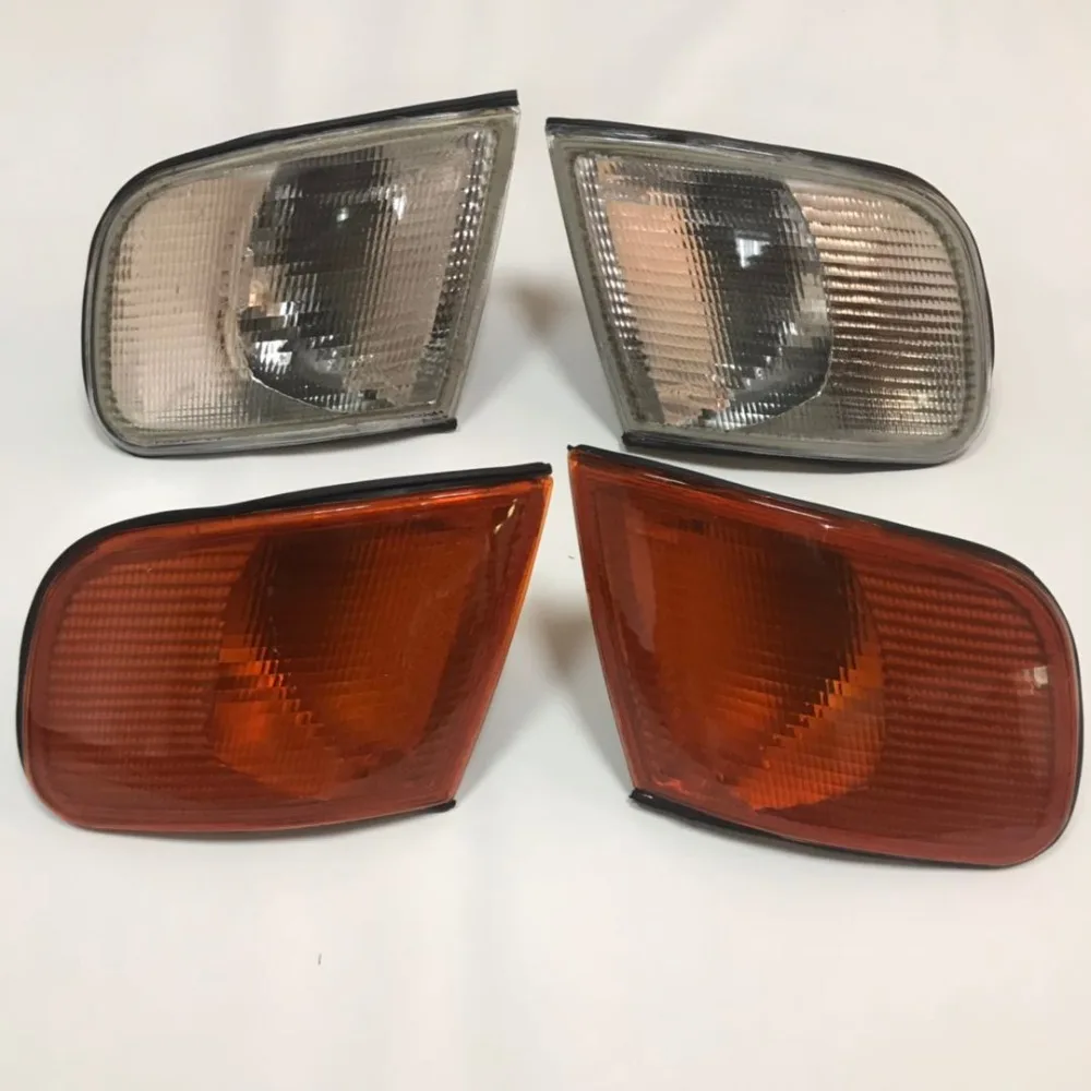 

For Audi 100 C4 V6 Front Turn signal Corner light lamp 1 pair Right And Left 1991 1992 1993 1994