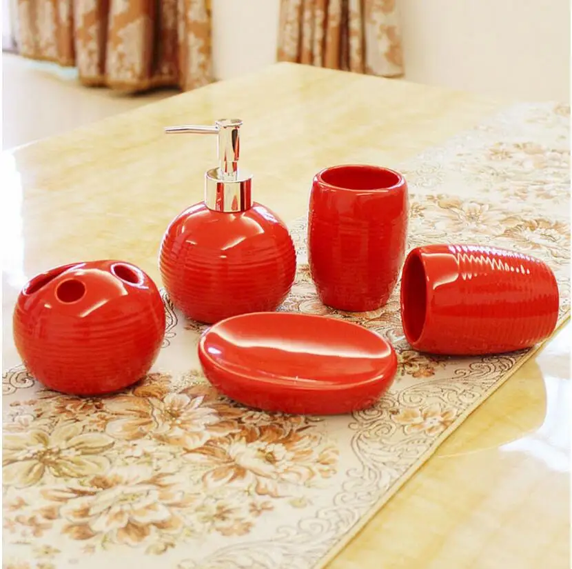 5pcs/set Red Wedding Gifts China Black, white Thread floral patterns Ceramics Bathroom Bathroom accessories toothbrush holder