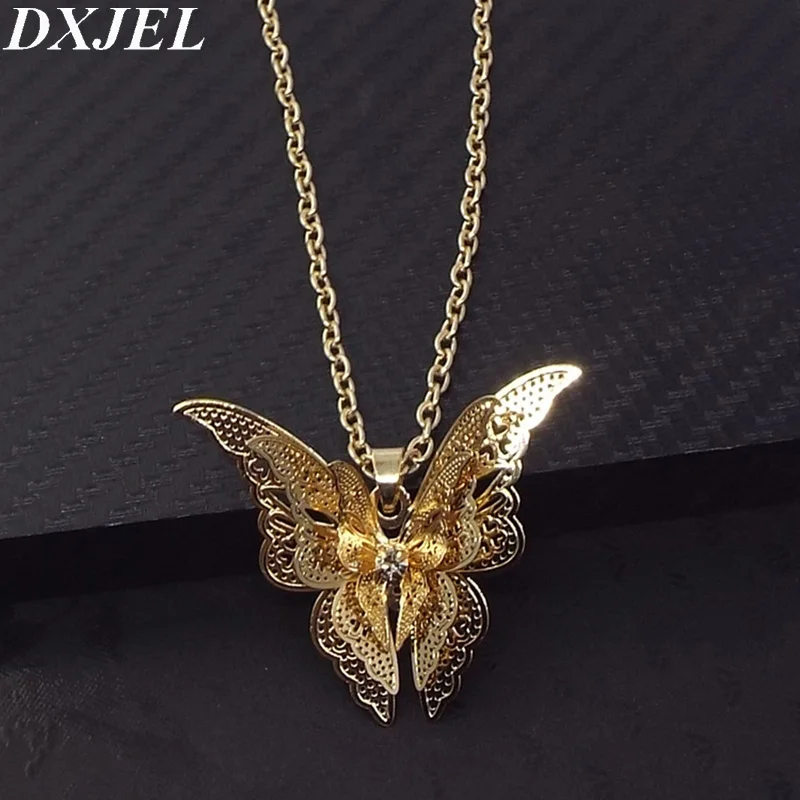 Wholesale Butterfly Pendant Necklace Fashion Women's Jewelry Chain