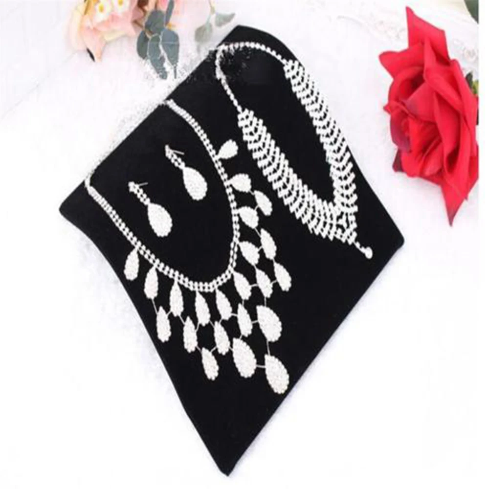 Simple Black Velvet Necklace Bracelet Display Board Necklace Chain Pendant Display Jewelry Organizer Stand Holder For Women Simple Black Velvet Necklace Bracelet Display Board Necklace Chain Pendant Display Jewelry Organizer Stand Holder For Women