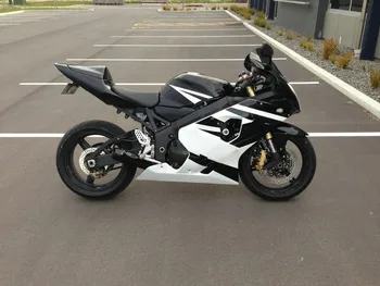 

Injection mold Fairing kit for GSXR1000 03 04 GSXR 1000 GSXR 1000 K3 2003 2004 ABS White black Fairings+gifts HC37