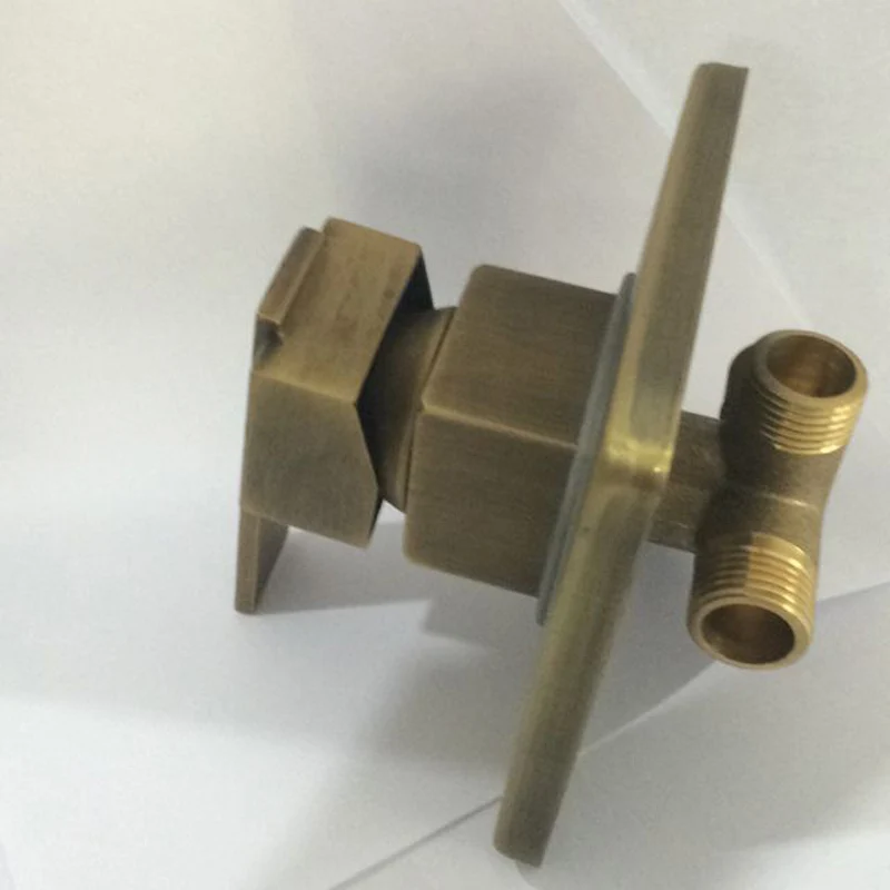 Antique-Brass-Wall-Mounted-Shower-Faucet-Sets-8-Brass-Rain-Shower-Head-Single-Lever-Shower-Mixer (2)