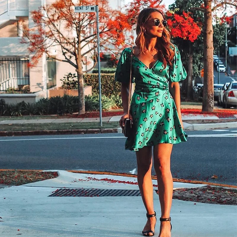 Wonder Store 2019 new  Short Puff Sleeve Mini Dress Vintage Franch Style Female Print Dress Casual Holiday Lady Sexy Boho Dress