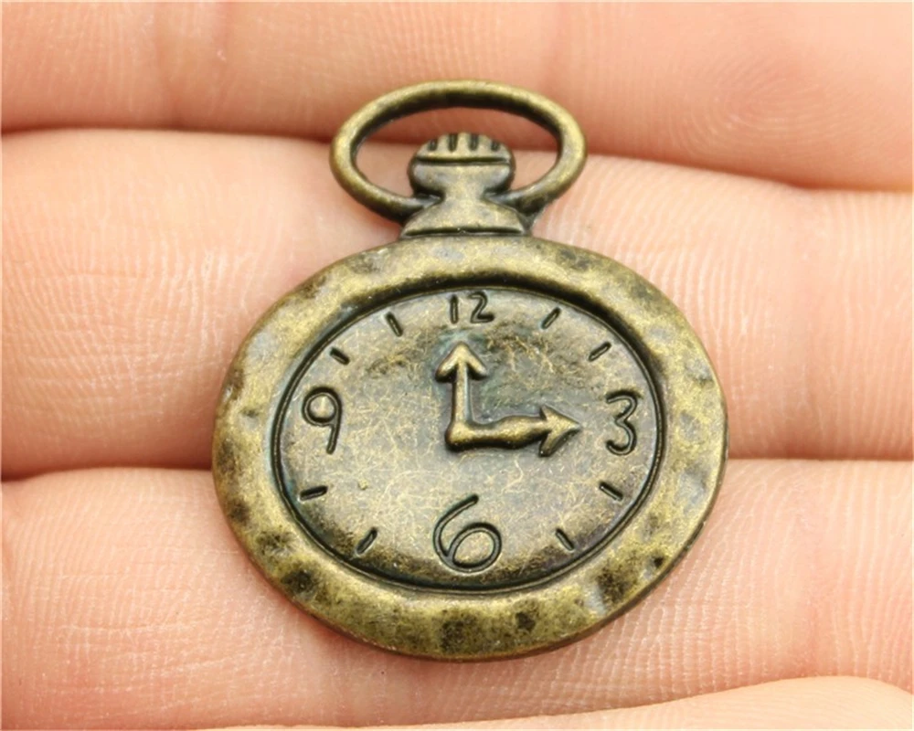 Buy WYSIWYG 4pcs 32x27mm Vintage Clock Pendants Charm