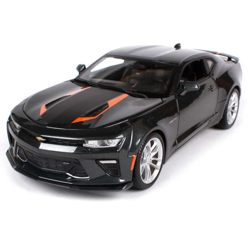 Maisto 1:18 2017 Camaro FIFTY 50 Anniversary Edition