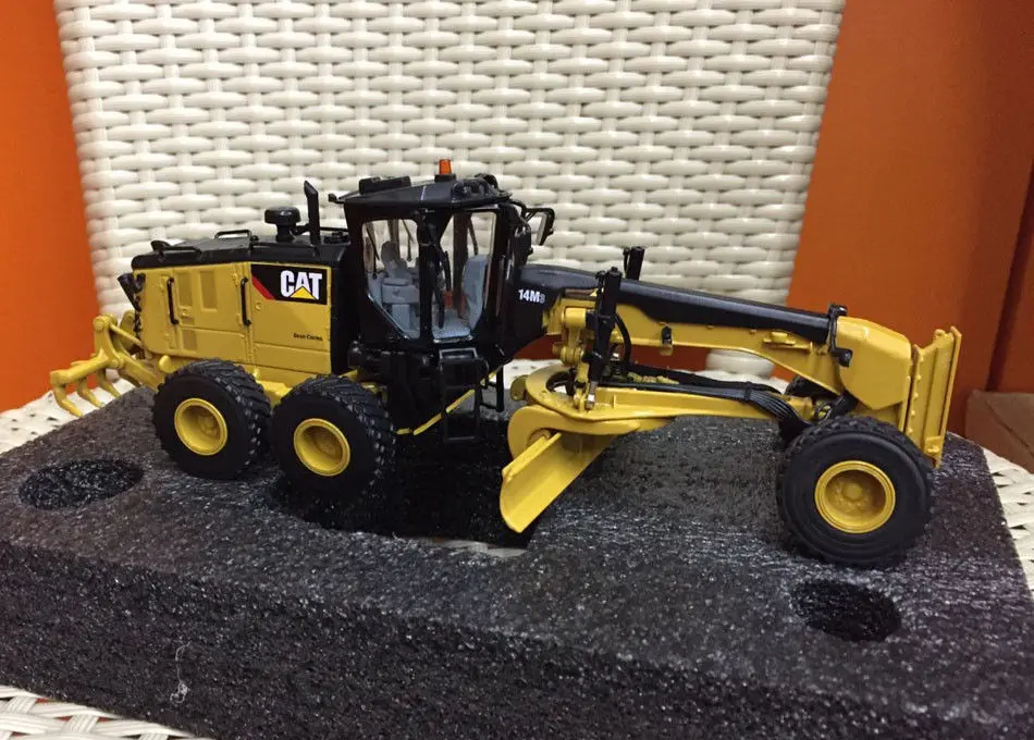 Caterpillar Cat 14m3 Motor Grader 1/50 Scale Model by Diecast Masters Dm85545 for sale online 