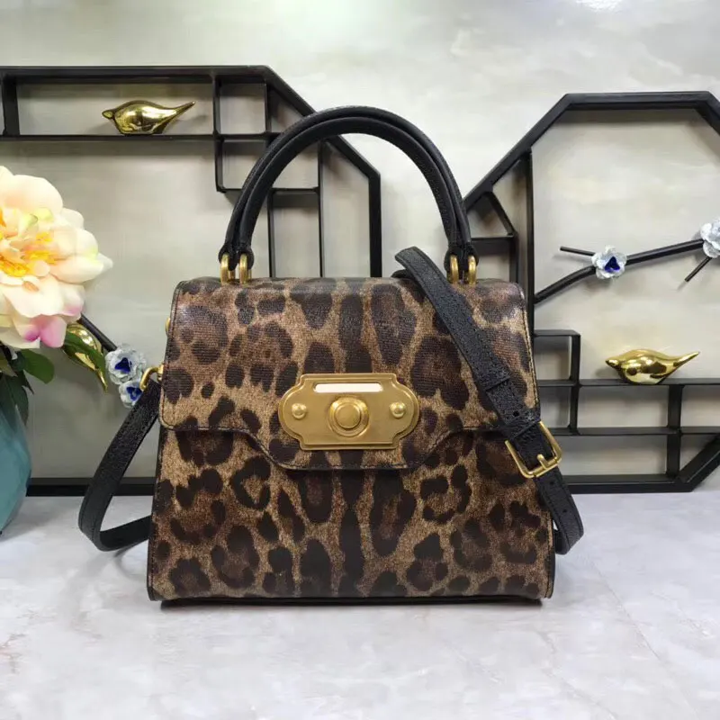 

New Euro-American fashion leopard-print star in 2019 with pure leather retro-folded, one-shoulder slanting handbag