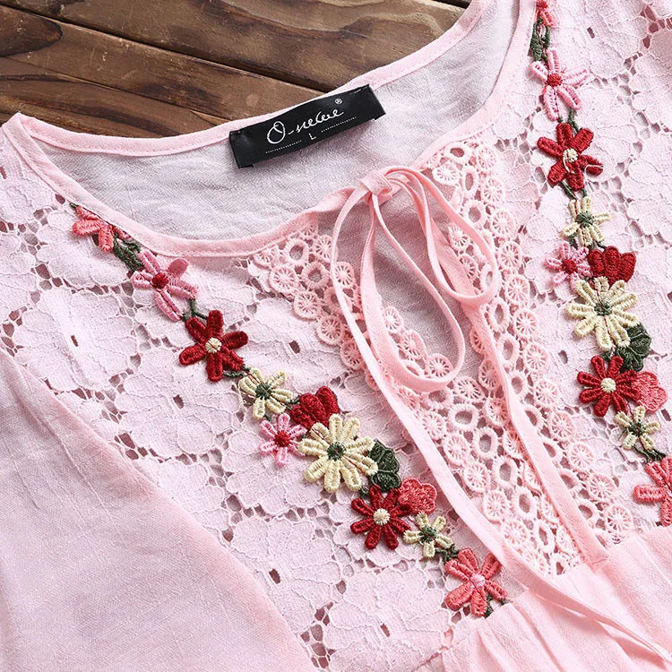 

2019 Women Fashion Plus Size Vintage Lace Patchwork Bow V-Neck Three Quarter Blouses Top Solid Color Pullover Shirts For Ladies
