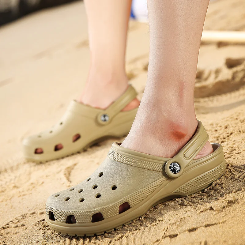 Dropshiping 2019 Sandals Summer Men Slippers Shoes Croc Fashion Beach Sandals Casual Flat Slip on Flip Flops Men Hollow Shoes