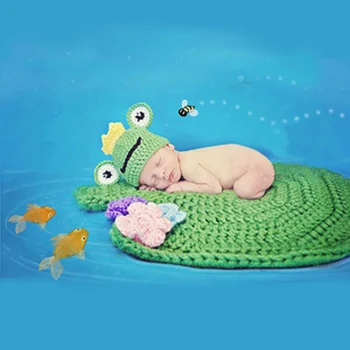 

Hand Knitting Soft Handmade Yarn Cotton Infant Lotus Leaf Frog Crochet Clothes Newborn Baby Photography Wild One Hundred Days