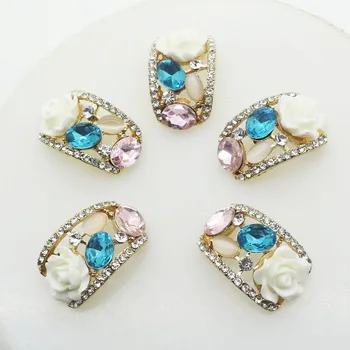 

2018 New 5pcs/set Gold 24*15mm Arched Flower Resin u-shape Buttons decoration Sewing Accessories Diamonte Cryusta buttons