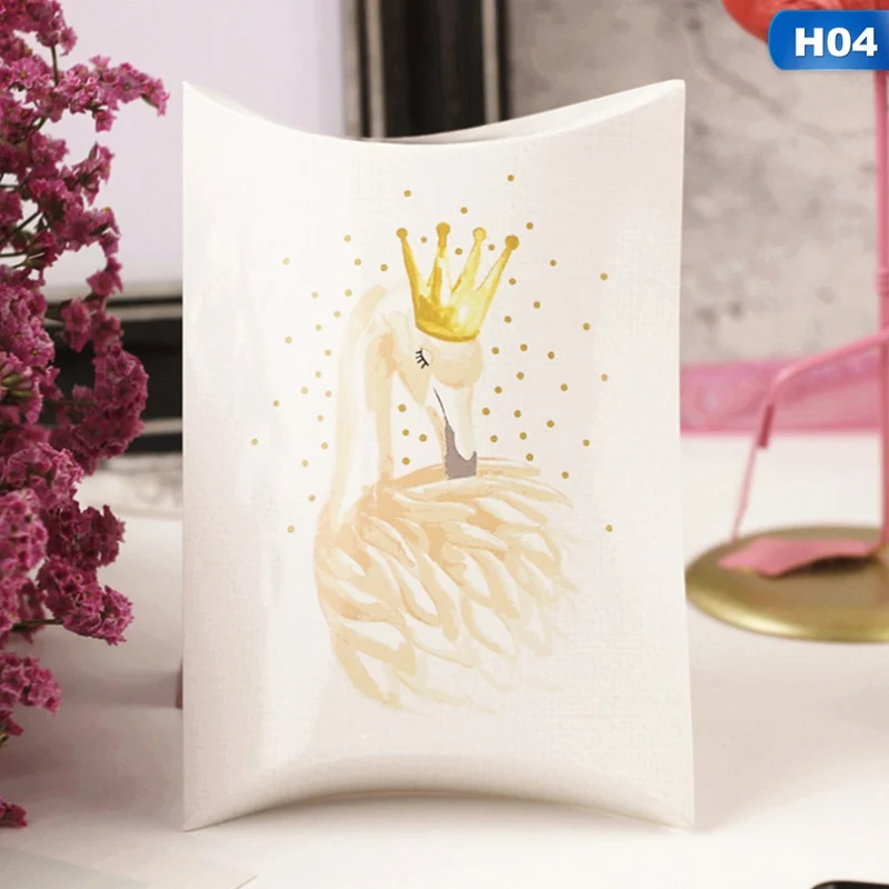 

1Pcs Candy Gift Boxes Swan Paper Candy Pattern Kraft Guests Packaging Boxes Gift Bag Wedding Party Favors Kids Gift Decor