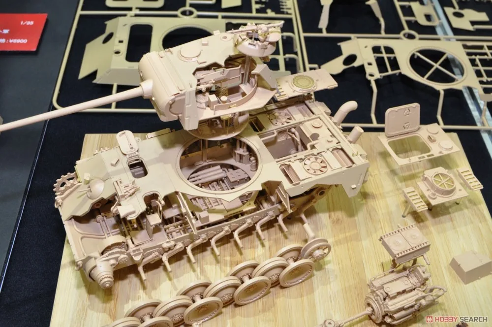 RYE FIELD RFM 5019 1/35 Scale Sd.Kfz.171 Panther Ausf.G с полным внутренним и работоспособным каналом