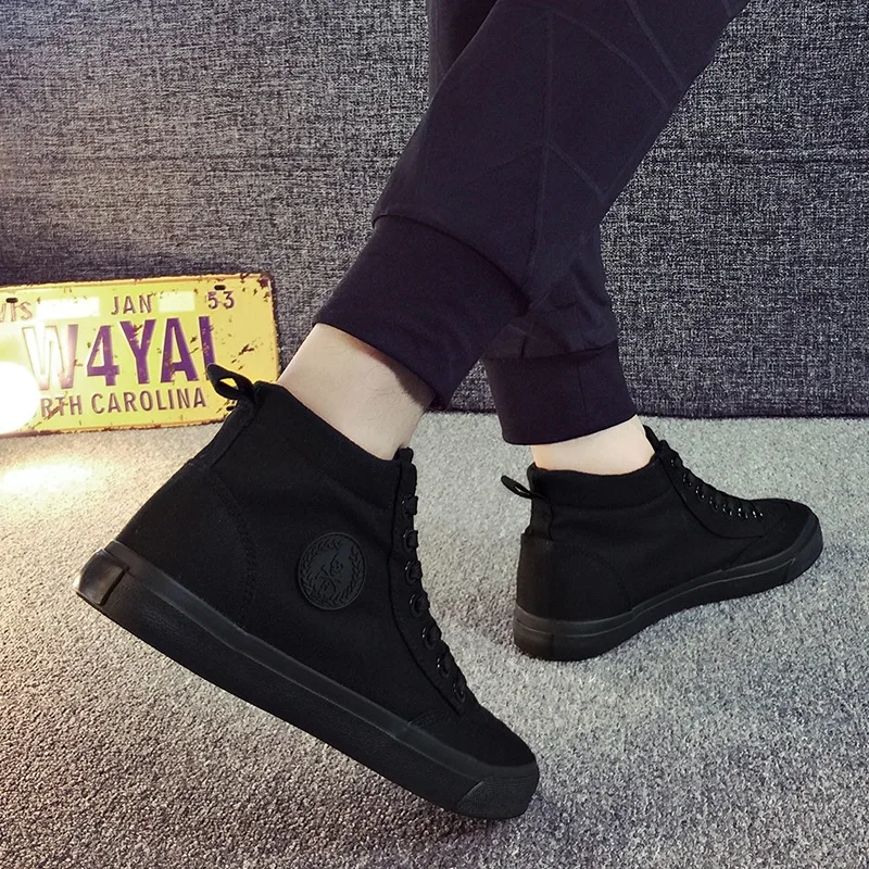 High Top White Black Canvas Shoes Skull Punk Men's Flats New 2018 Fashion Men Fashion Sneakers Lace Up Breathable Casual Shoes High Top White Black Canvas Shoes Skull Punk Men's Flats New 2018 Fashion Men Fashion Sneakers Lace Up Breathable Casual Shoes