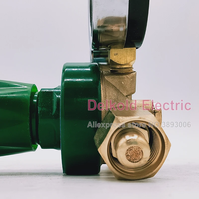 oxygen pressure regulator