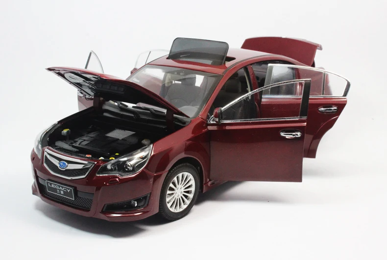 1 18   SUBARU LEGACY Red 7
