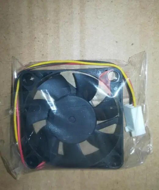 

Original KDE1245PFV1 4510 12V1.7W 4.5CM 3 wire tachometer fan