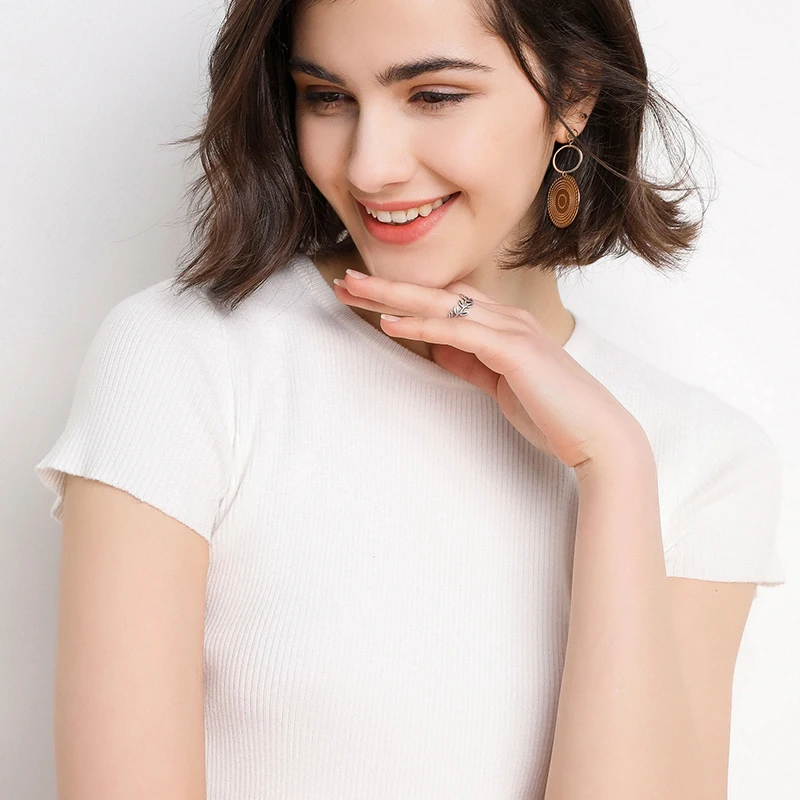 2019 spring O-neck short-sleeved knit bottoming shirt pullover solid color female half-sleeved thin | Женская одежда