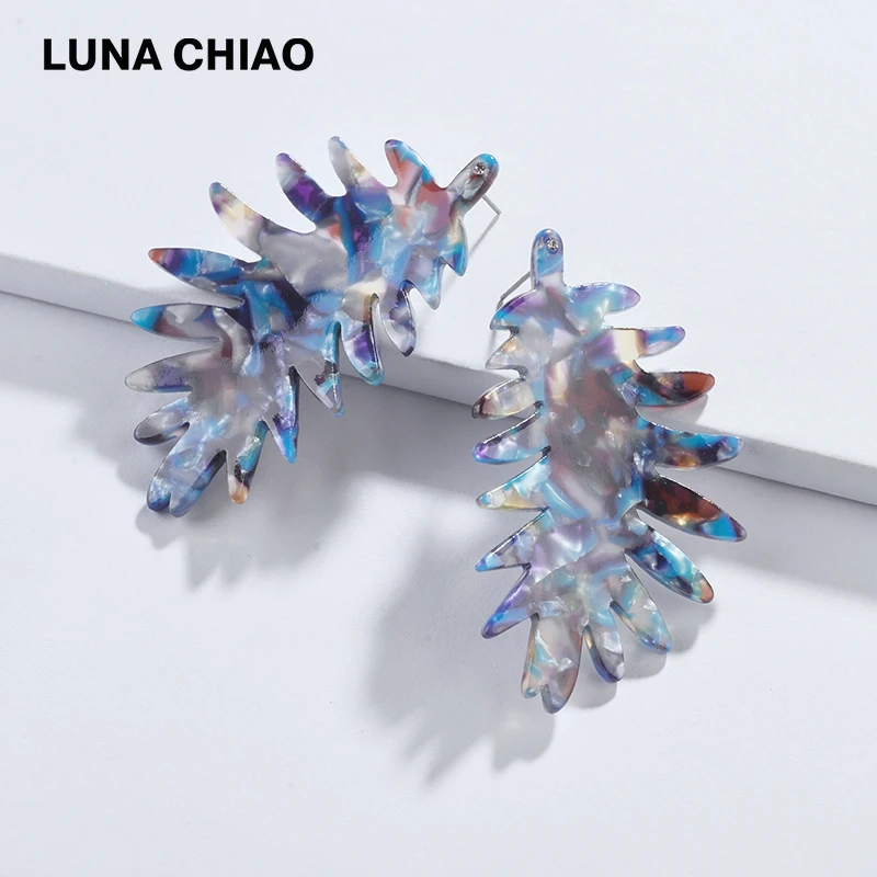 

LUNA CHIAO Fashion Jewelry 2019 New Arrival Tree Leaf Shape Mix Color Lucite Resin Acrylic Big Statement Earrings for Women