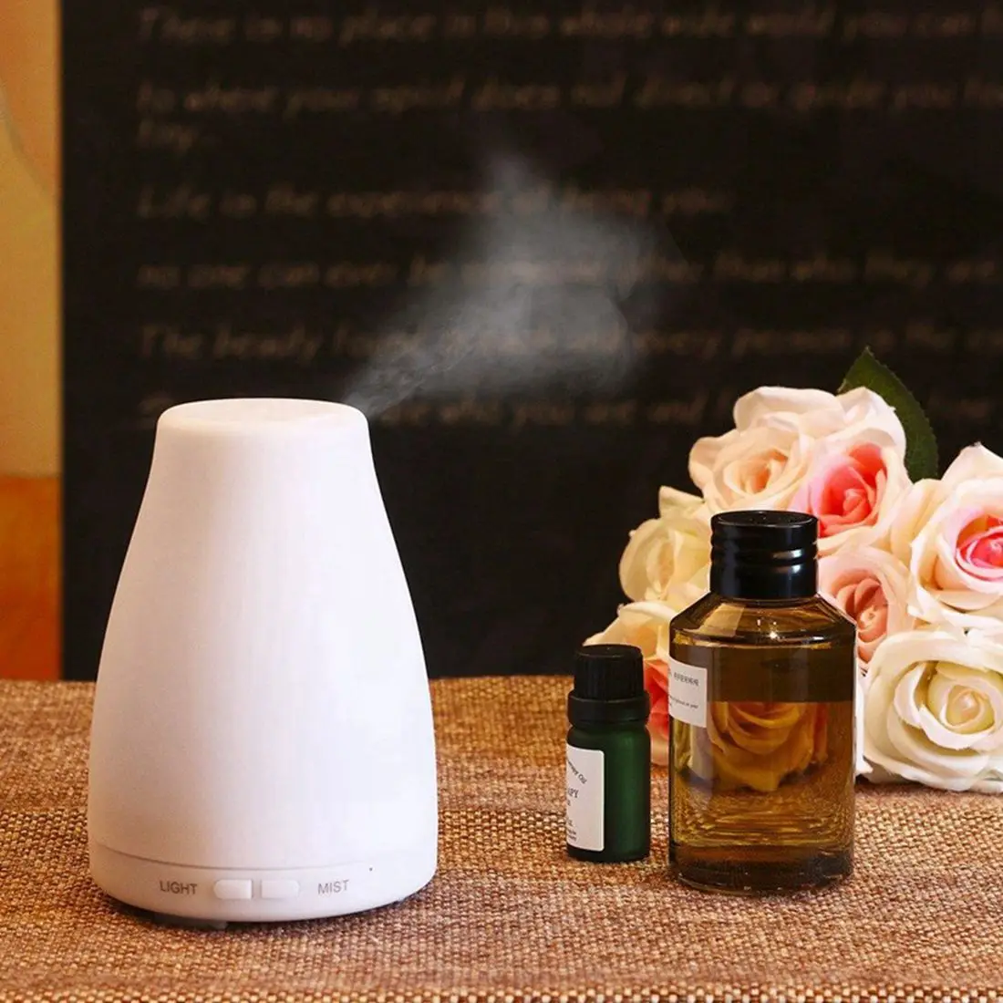 

2019 Colored LED 100ML Small Creative Aromatherapy Humidifier Home Environment Air Spray Mini Ultrasonic Aromatherapy Machine