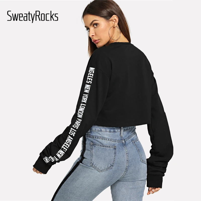 SweatyRocks عارضة المحاصيل البلوز إلكتروني طباعة ملابس حريمي أسود اضافية طويلة الأكمام البلوفرات 2018 الخريف بسط بلوزات