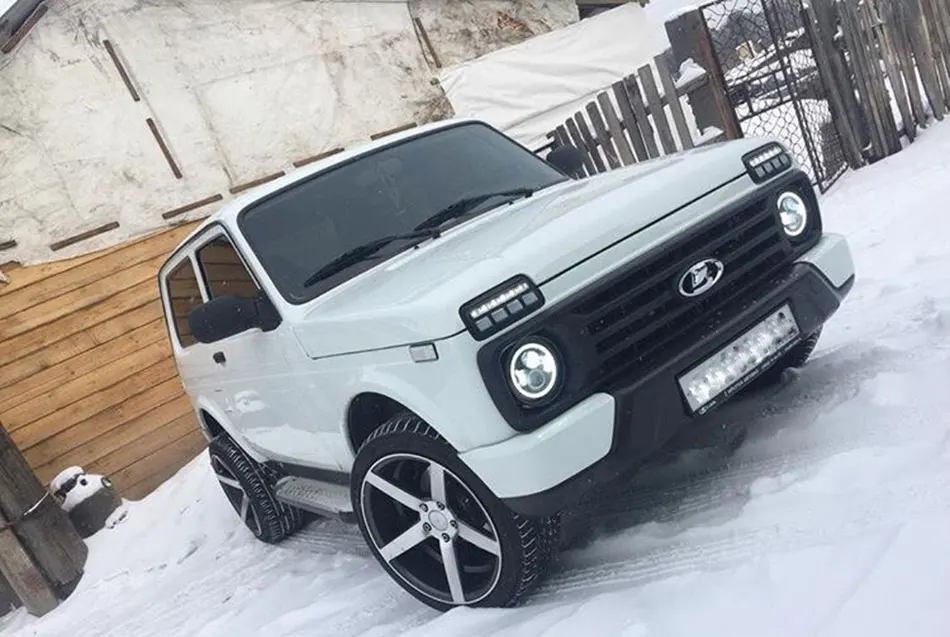 2 шт. " светодиодный H4 Фары с Ангелом Глаз лампы 7 дюймов. Фара для JEEP Wrangler Lada 4x4 urban Niva Land Rover 90/110 Defender