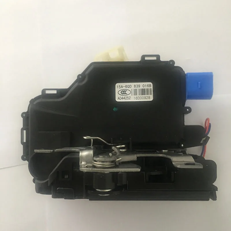 Door Lock Actuator Front right For SKODA FABIA ROOMSTER POLO