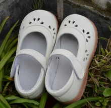 Niñas zapatos auténticos zapatos de cuero blanco rosa mary jane flor recortes para la primavera verano otoño en christenning calidad baratos