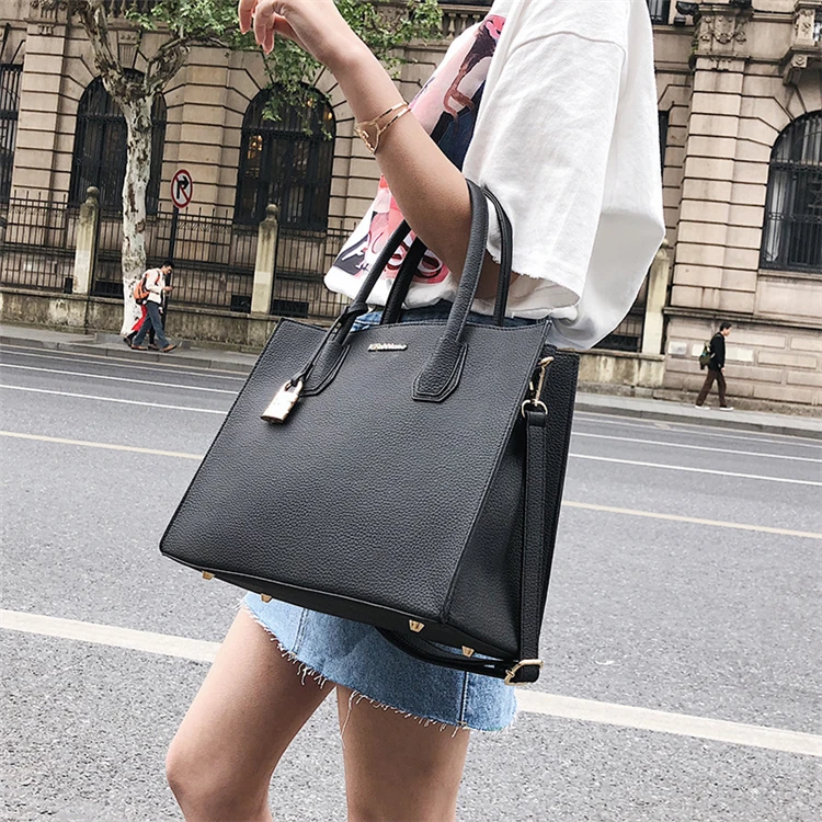 C (19)