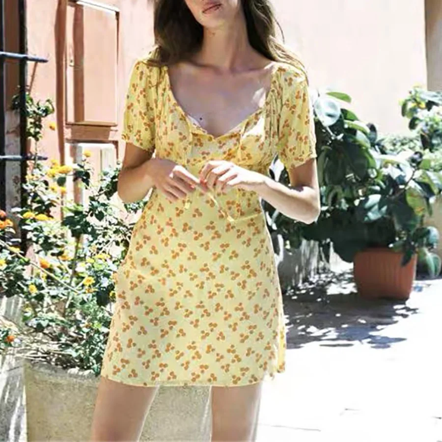 

2019 Summer Yellow Print Women Dress Draped Drawstring Puff Sleeve Deep V-neck Sexy Dress Vintage Design Style Mini Dress