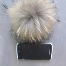Естественный цвет енота меховым помпоном контакты качество 15 см супер большие сумки аксессуары шляпа украшение цепочка для ключей лампы