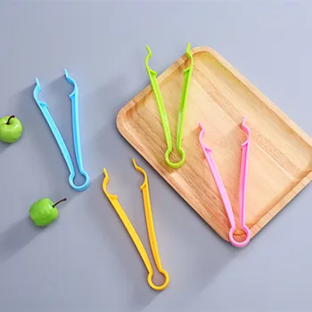 

1PC Random Baby Milk Bottle Tongs Feeding Feeder Clamp Anti-slip Forceps Clips Tools Color Random delivery