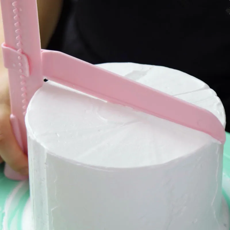 Регулируемый торта-Пластик торт скребок DIY кухонные принадлежности для выпечки торта края гладкой польский крем украшения инструмент 1 комплект