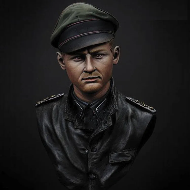 

1/10 Scale Unpainted Resin bust officer collection bust
