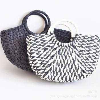

2019 new summer beach straw bag semi-circle bag reed spotted straw braided grass paper hand-woven bag
