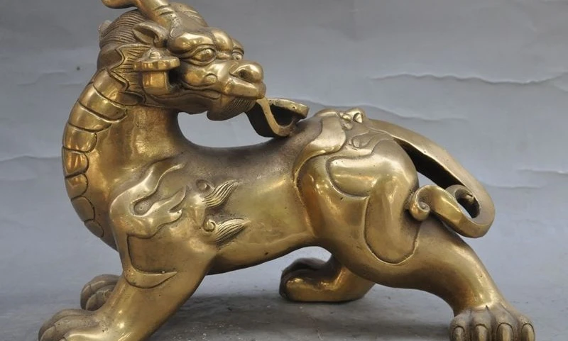 

9" chinese brass fengshui dragon head pixiu Brave troops beast hold ruyi statue