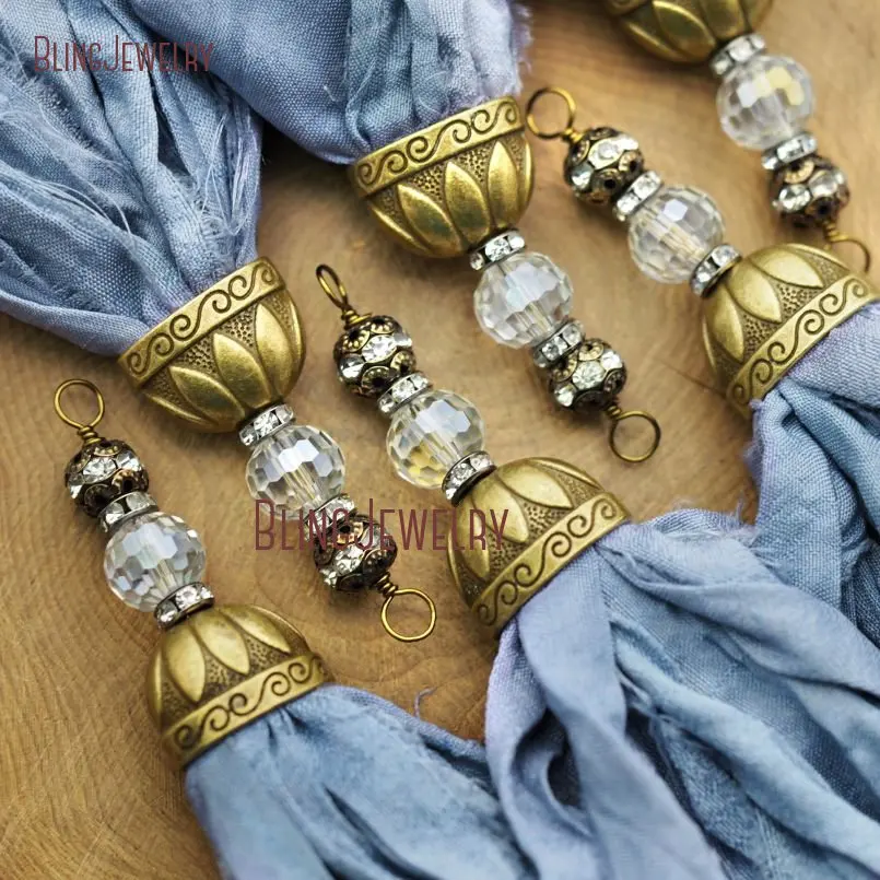20171213-PM9052- Cerulean Sari Silk Tassel Pendant  Antique Bronze Color Plated_4